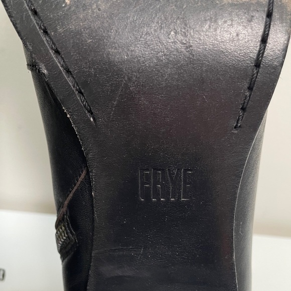 Frye Nora short zip boot black size 9 bootie western leather pointed toe office - Picture 8 of 13